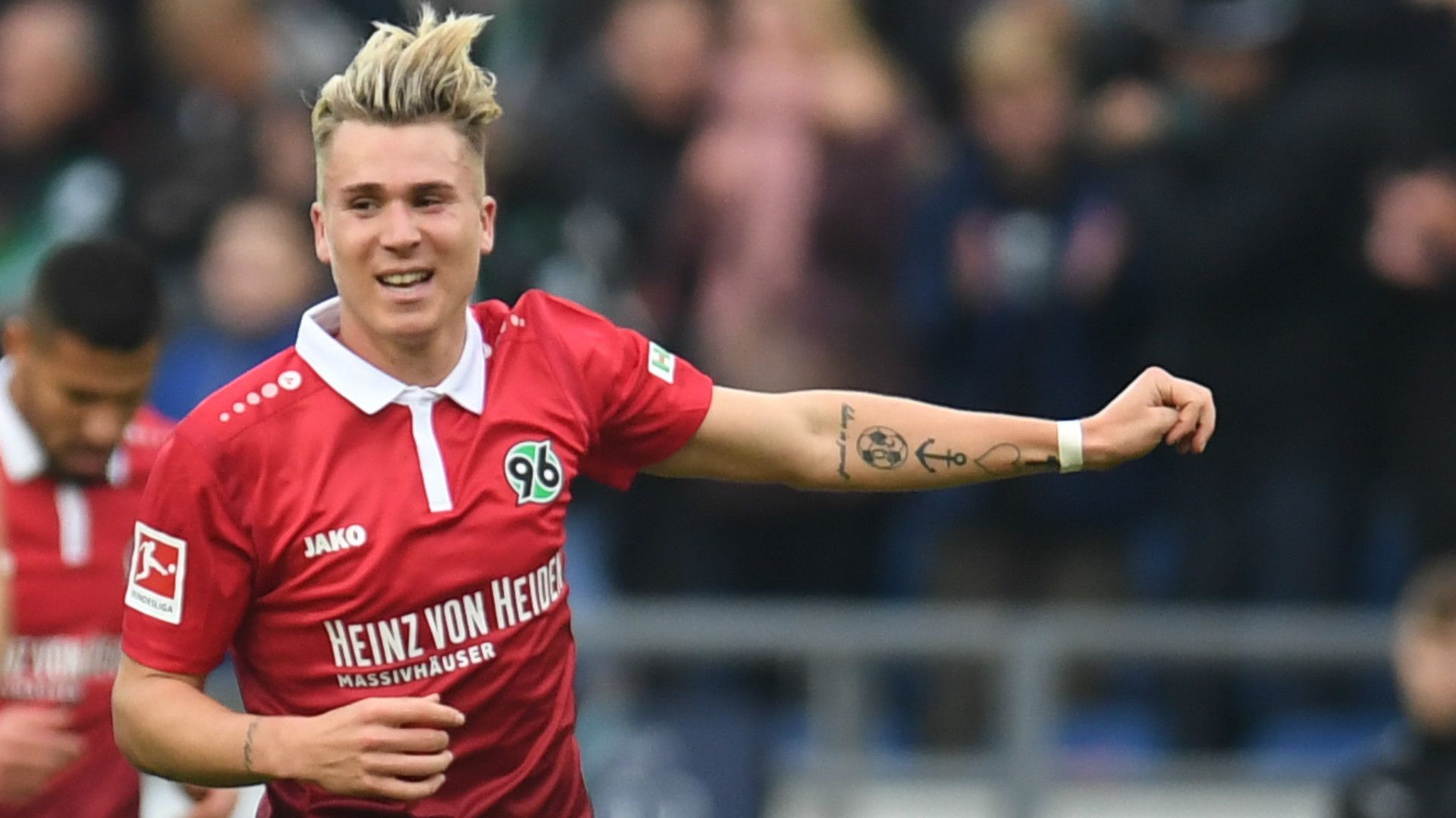 FELIX KLAUS HANNOVER GERMAN BUNDESLIGA 28102017