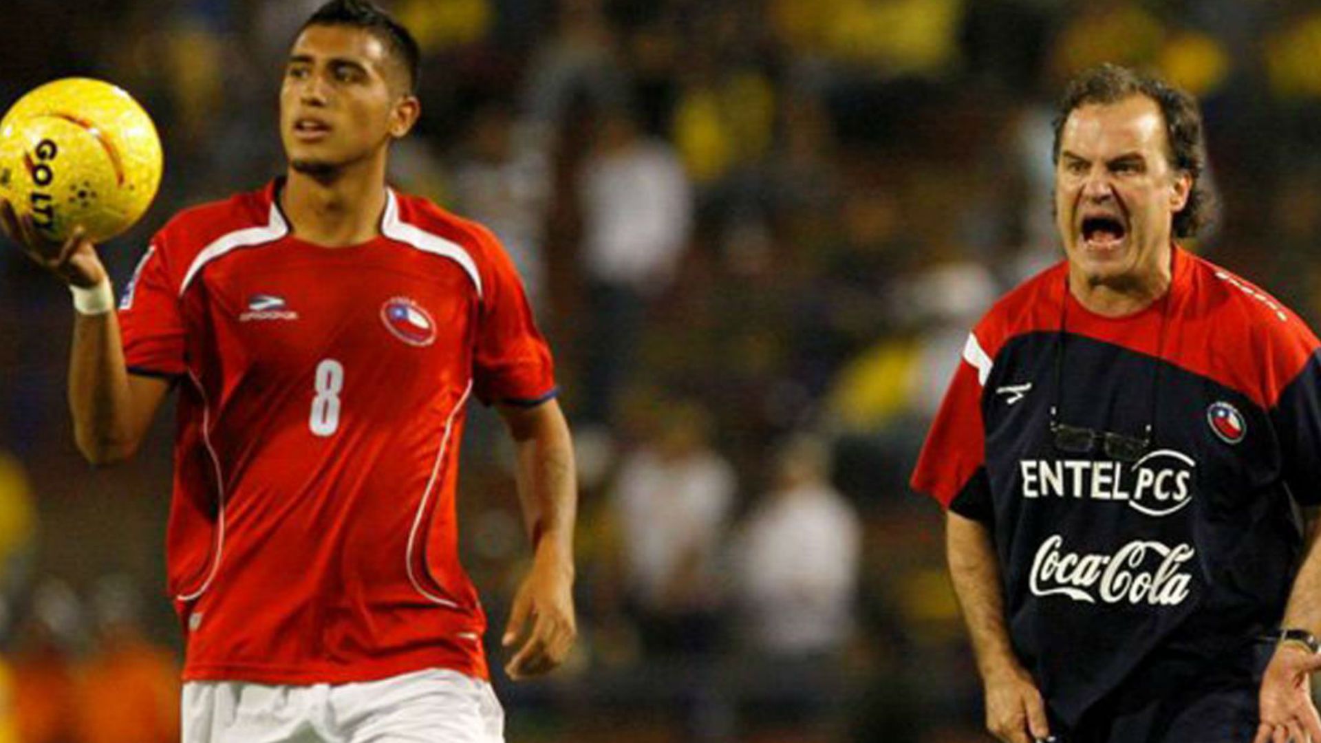 Arturo Vidal y Marcelo Bielsa. Chile