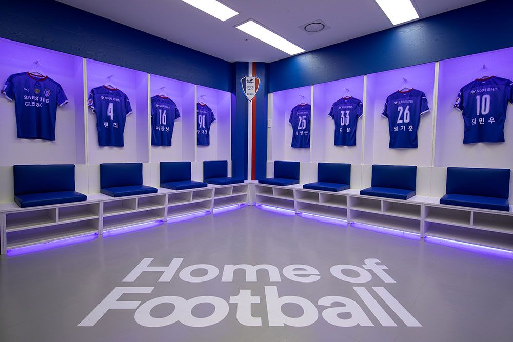 수원 빅버드 라커룸 리뉴얼