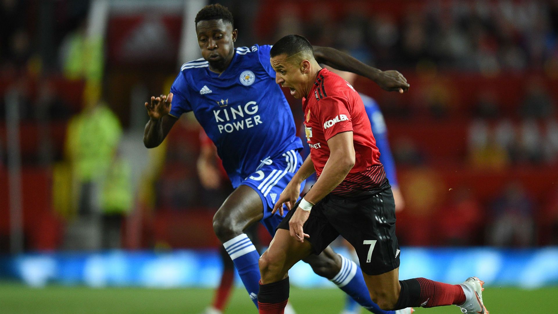 Wilfred Ndidi, Alexis Sanchez