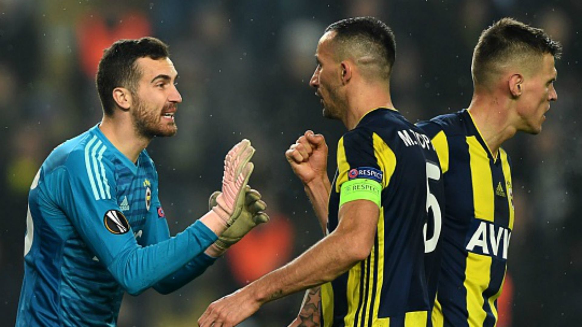 Fenerbahce Zenit Mehmet Topal Harun Tekin 120218