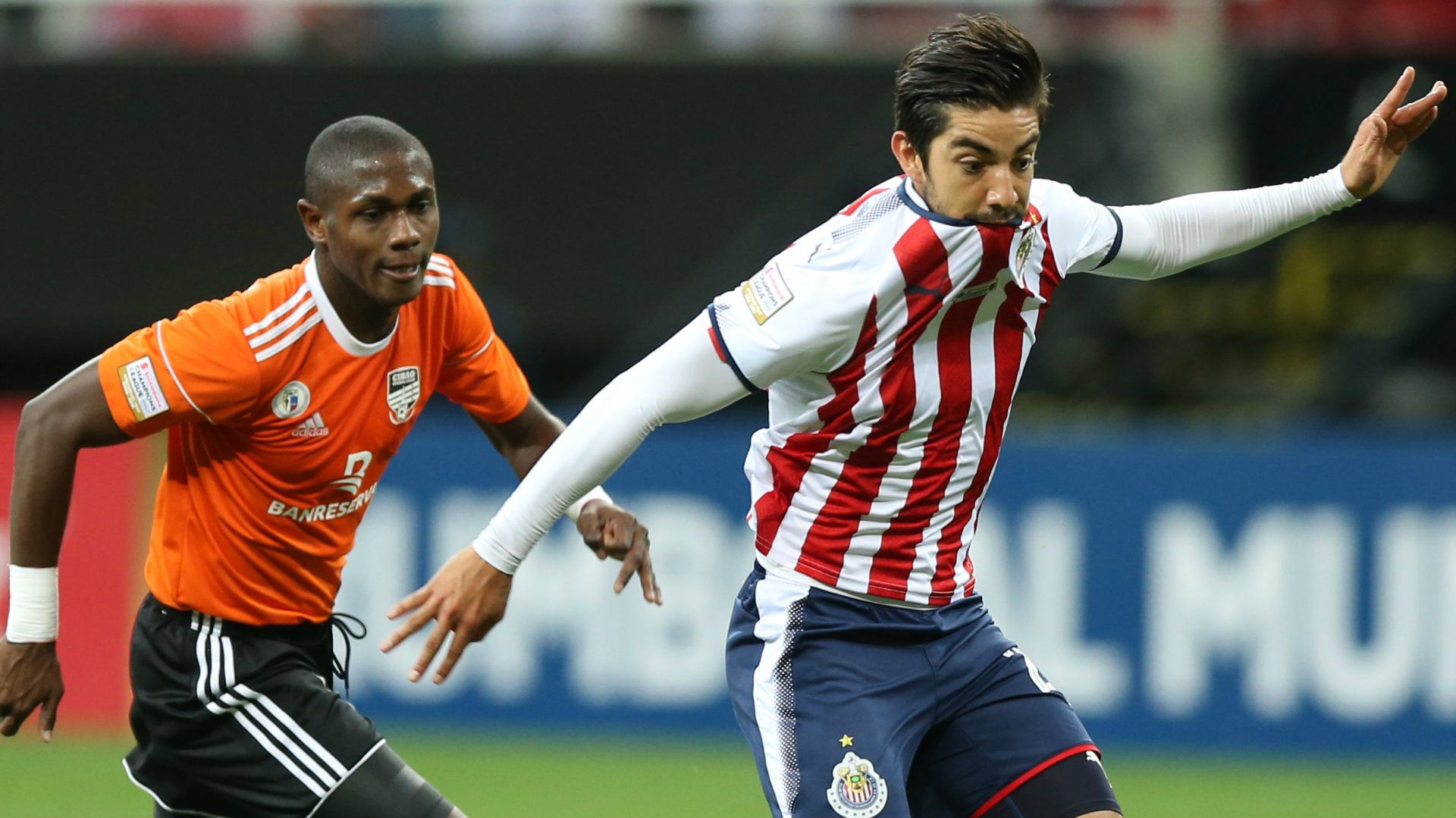 Rodolfo Pizarro Chivas 010318