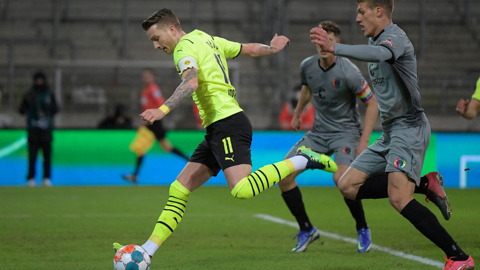 Marco Reus Borussia Dortmund St. Pauli 0122