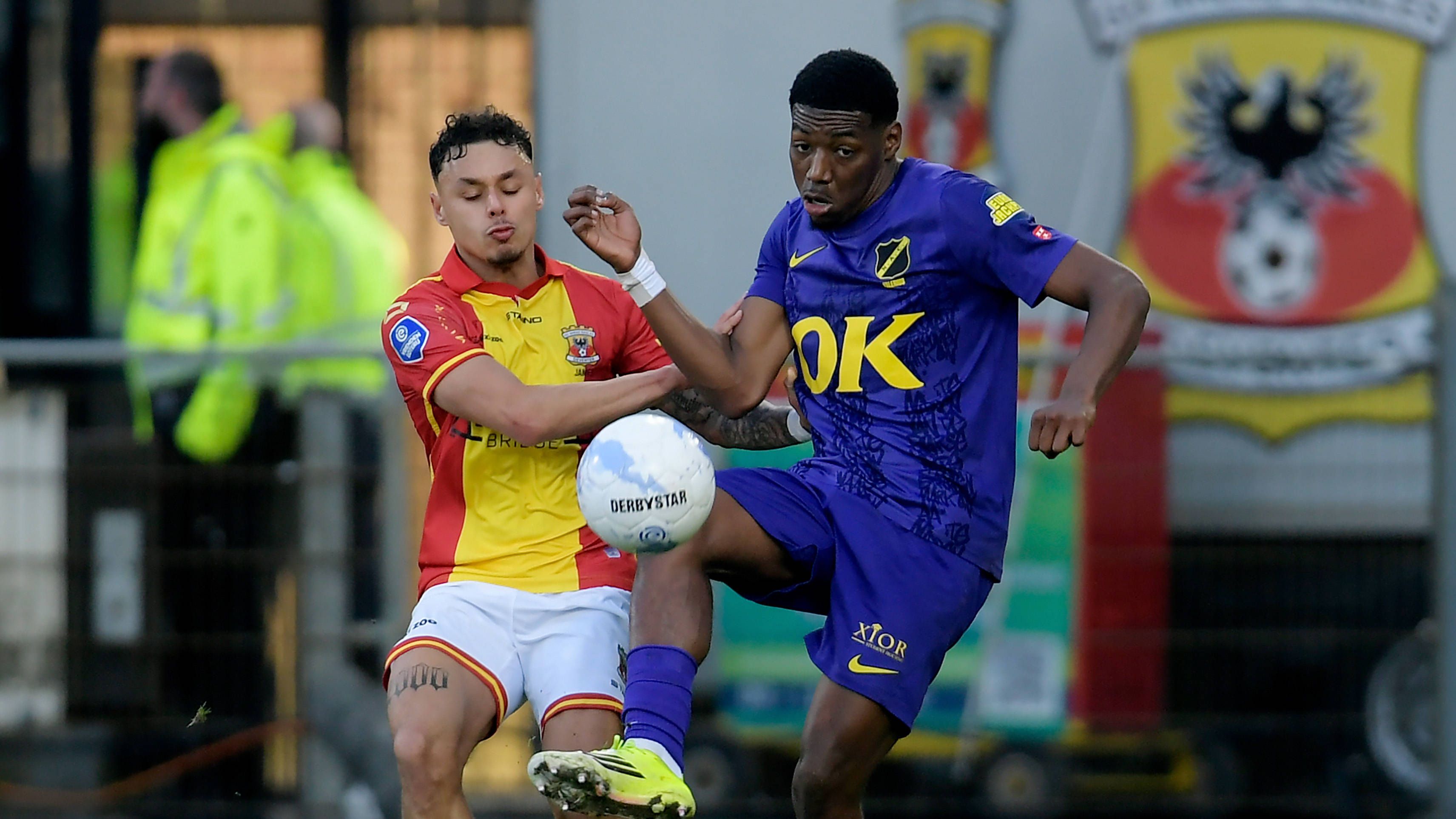 Dean James of Go Ahead Eagles, Cherrion Valerius 