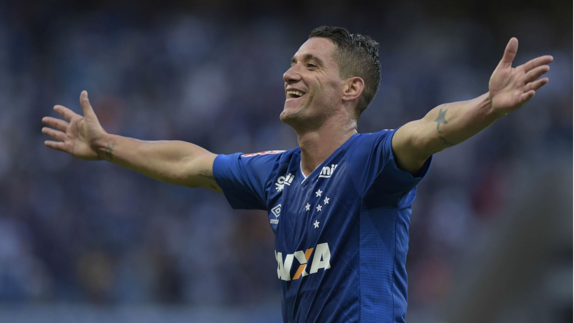 Thiago Neves  Cruzeiro Palmeiras Brasileirão 09 07 2017