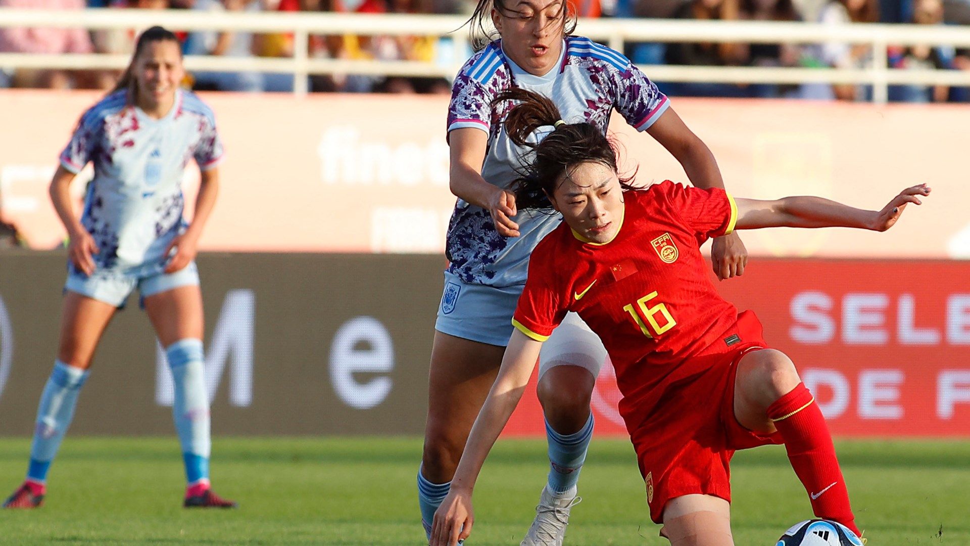 Yao Lingwei China Women