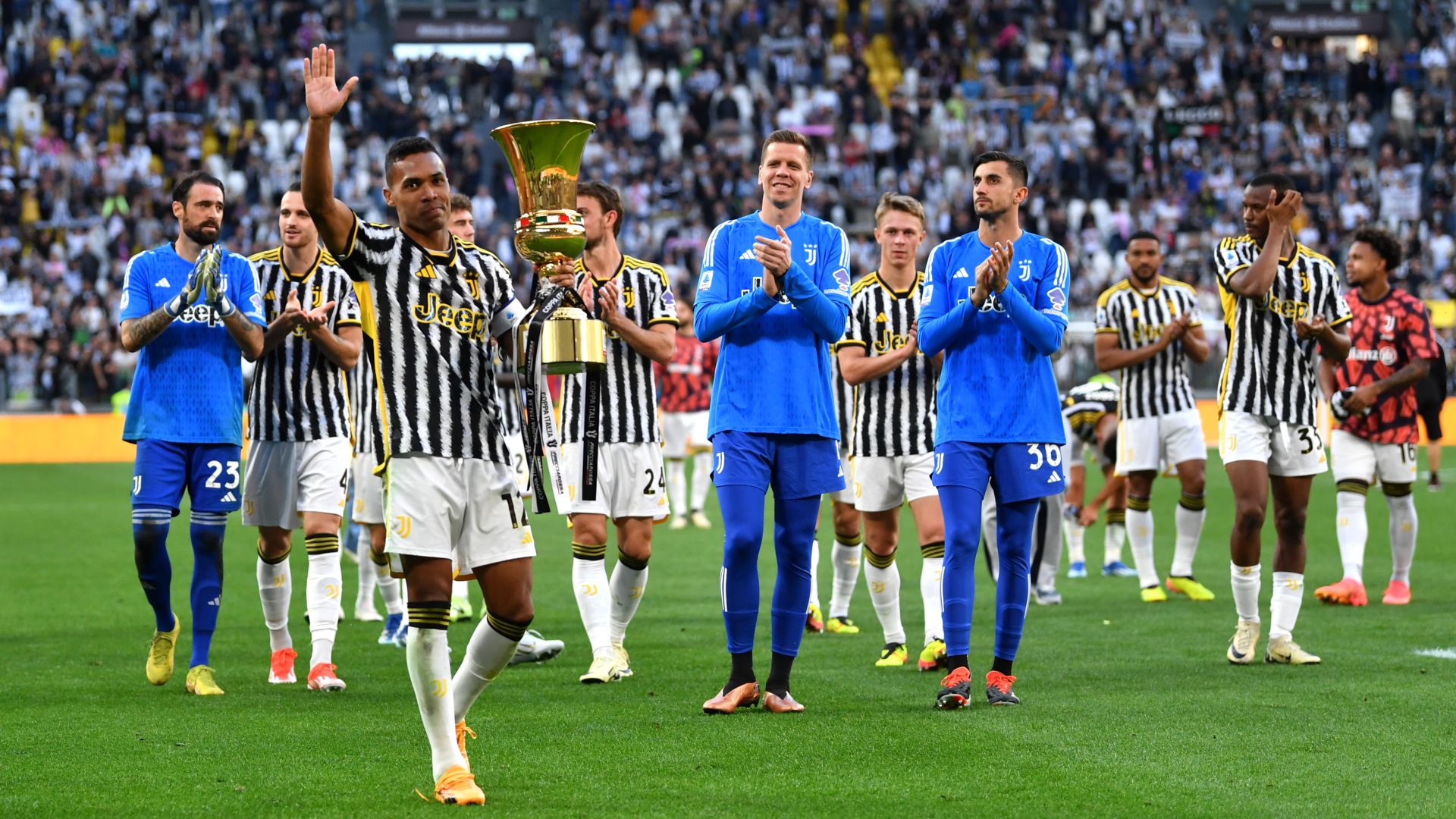 Alex Sandro addio Juve