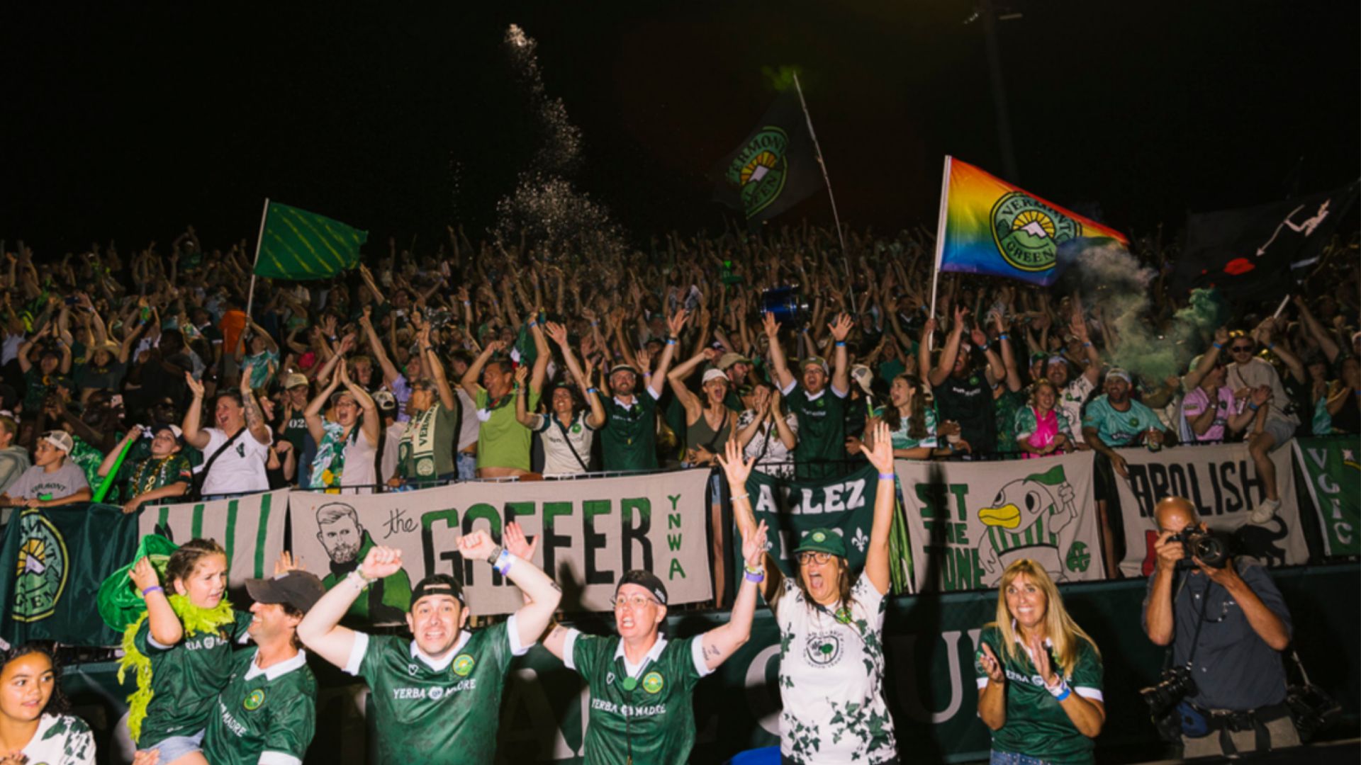 Vermont Green fans