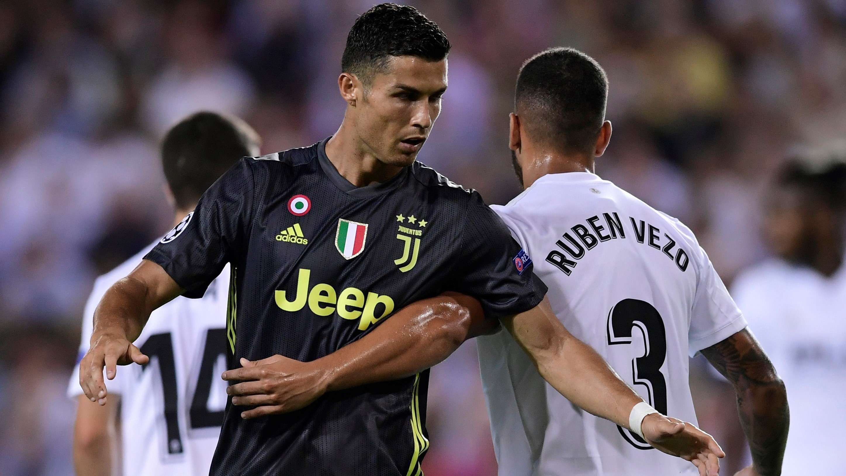Cristiano Ronaldo Ruben Vezo Valencia Juventus UCL 19092018