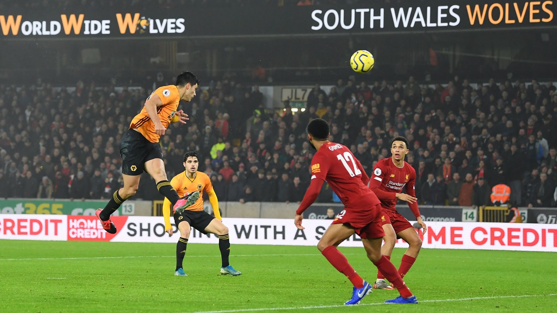 Raúl Jiménez Wolves vs Liverpool Premier League