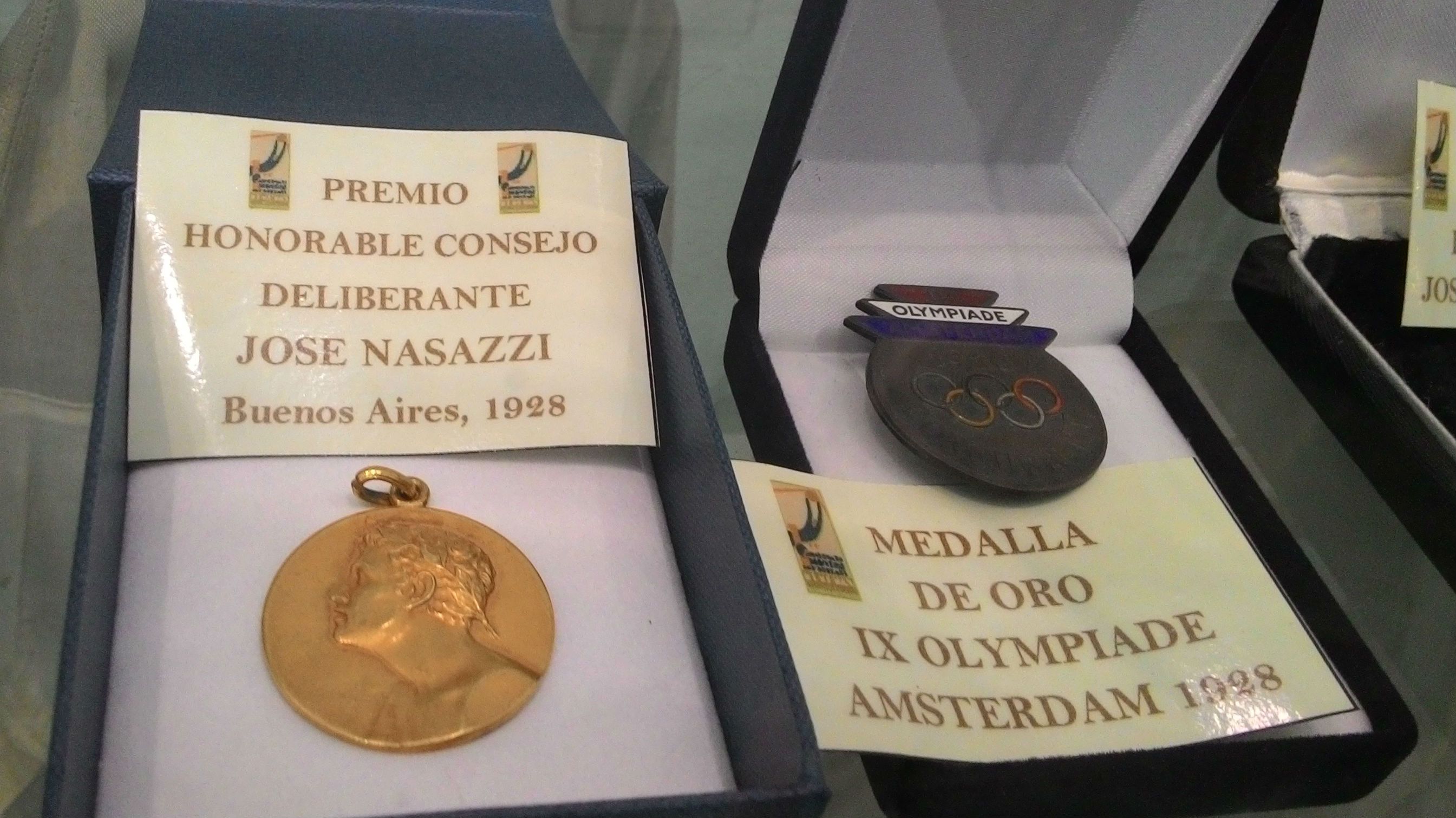 1gcsxlplh4n4z1ej21r73uh4ia