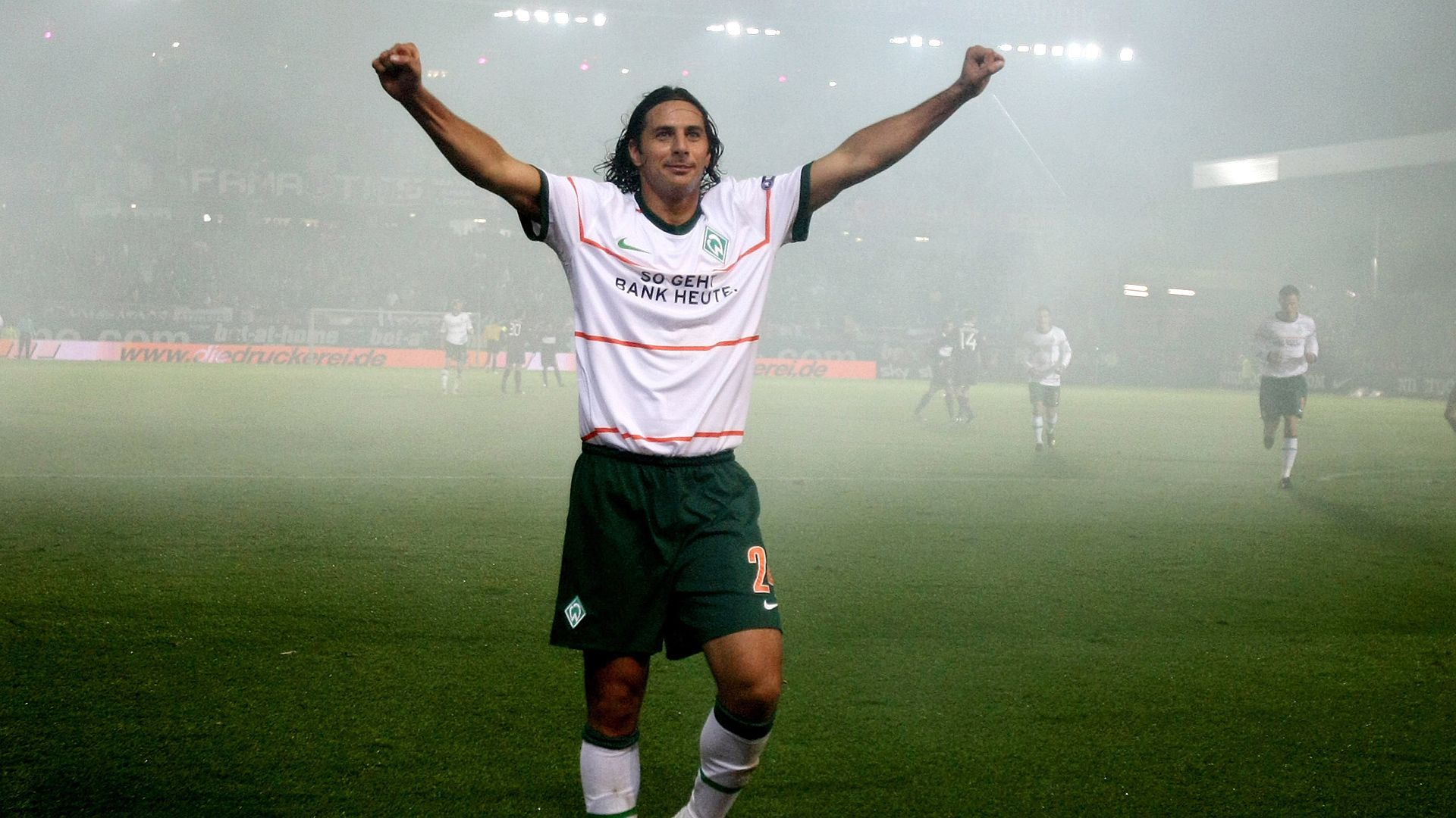 Claudio Pizarro Werder Bremen Europa League