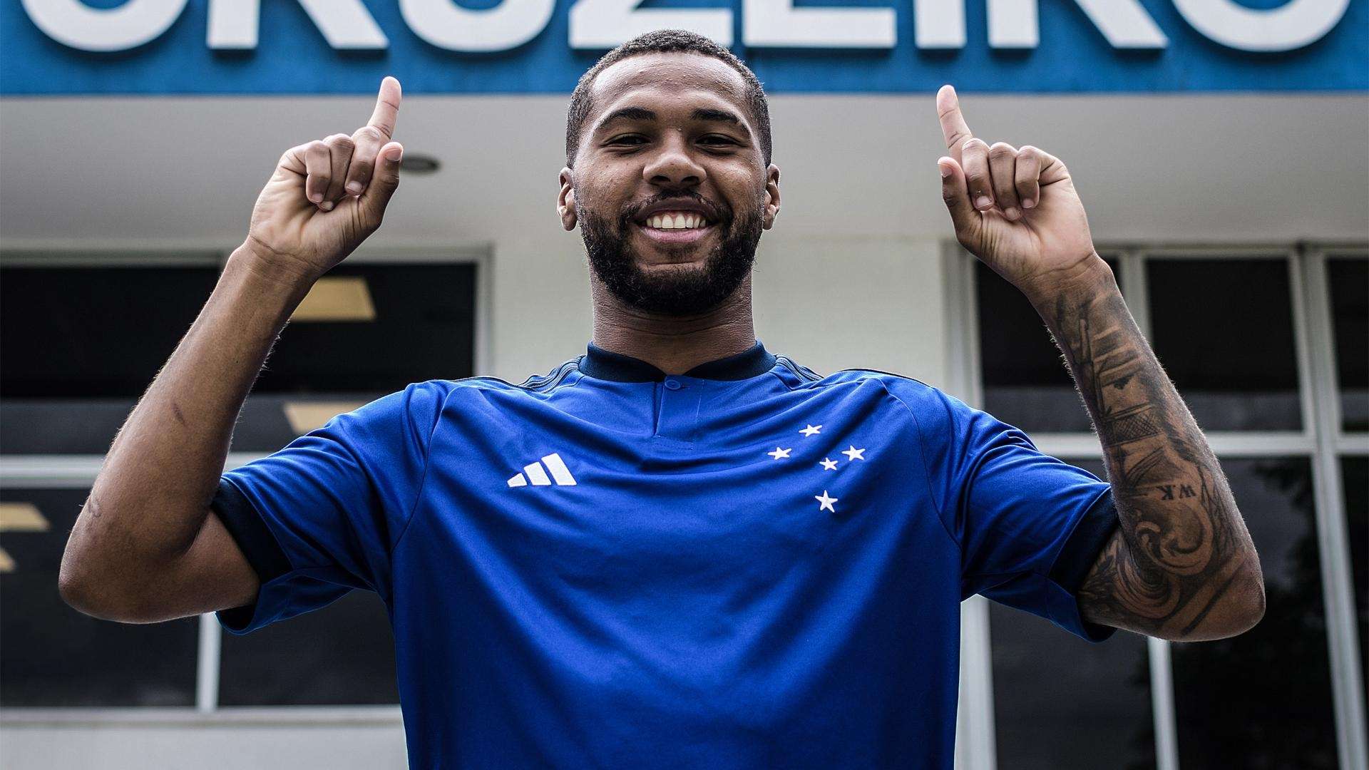 Nova camisa titular do Cruzeiro, 2023