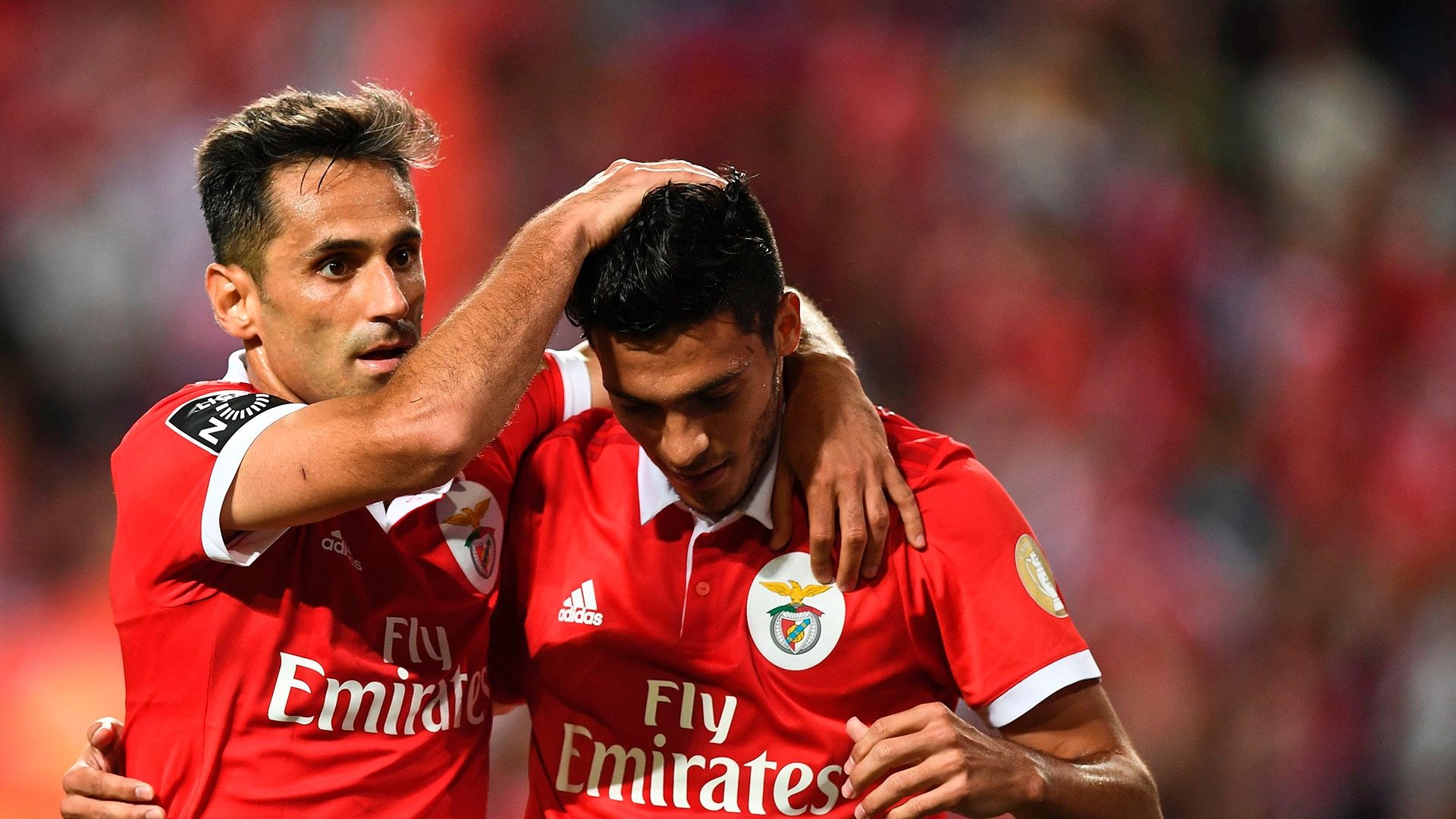 Raúl Jiménez Benfica 2017