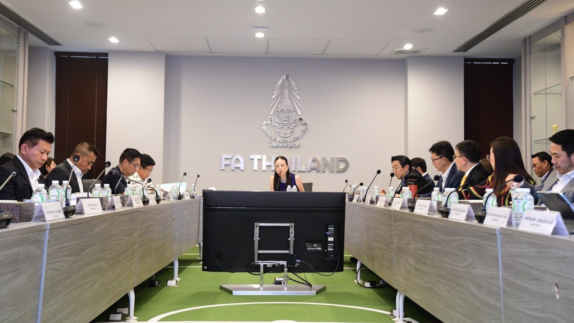 มาดามแป้ง - ไทยลีก