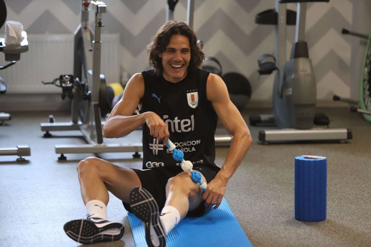 Cavani treino uruguai