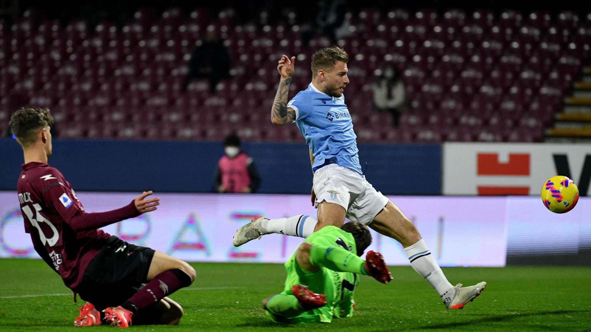 Immobile goal