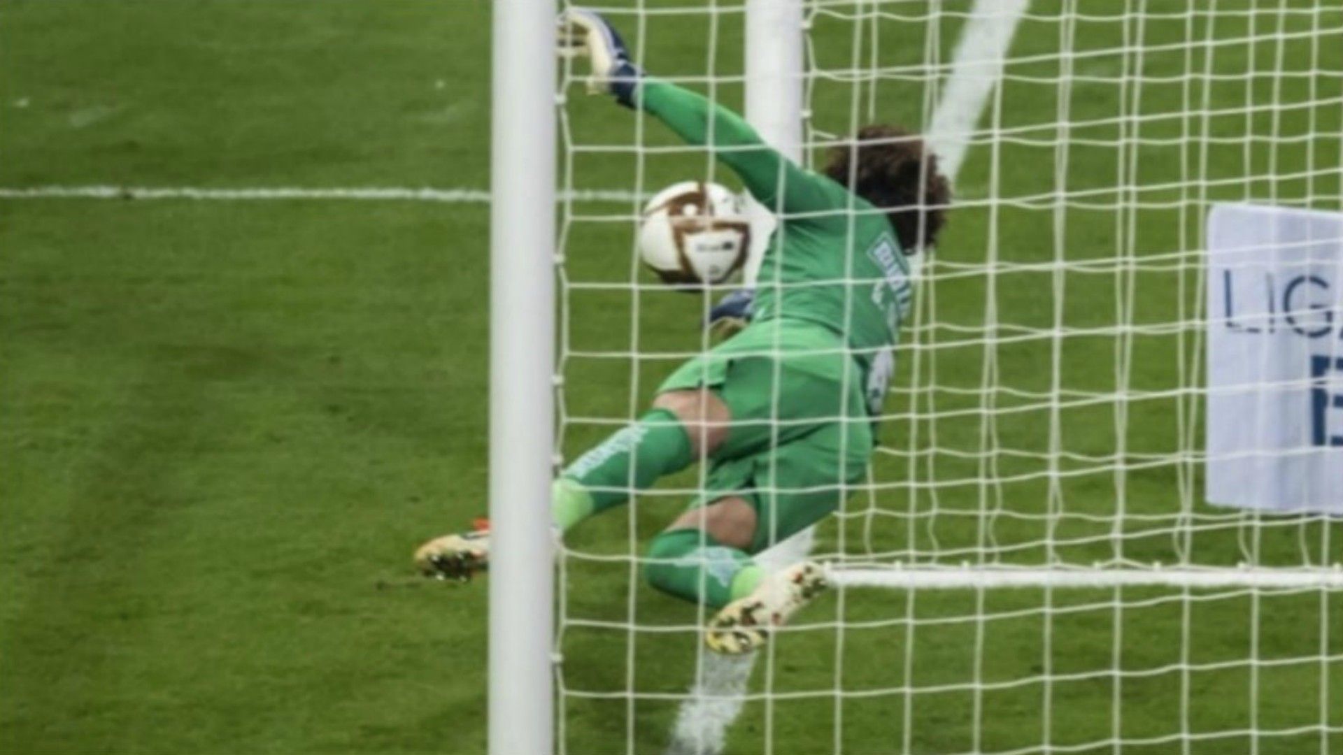 Memo Ochoa América Apertura 2019