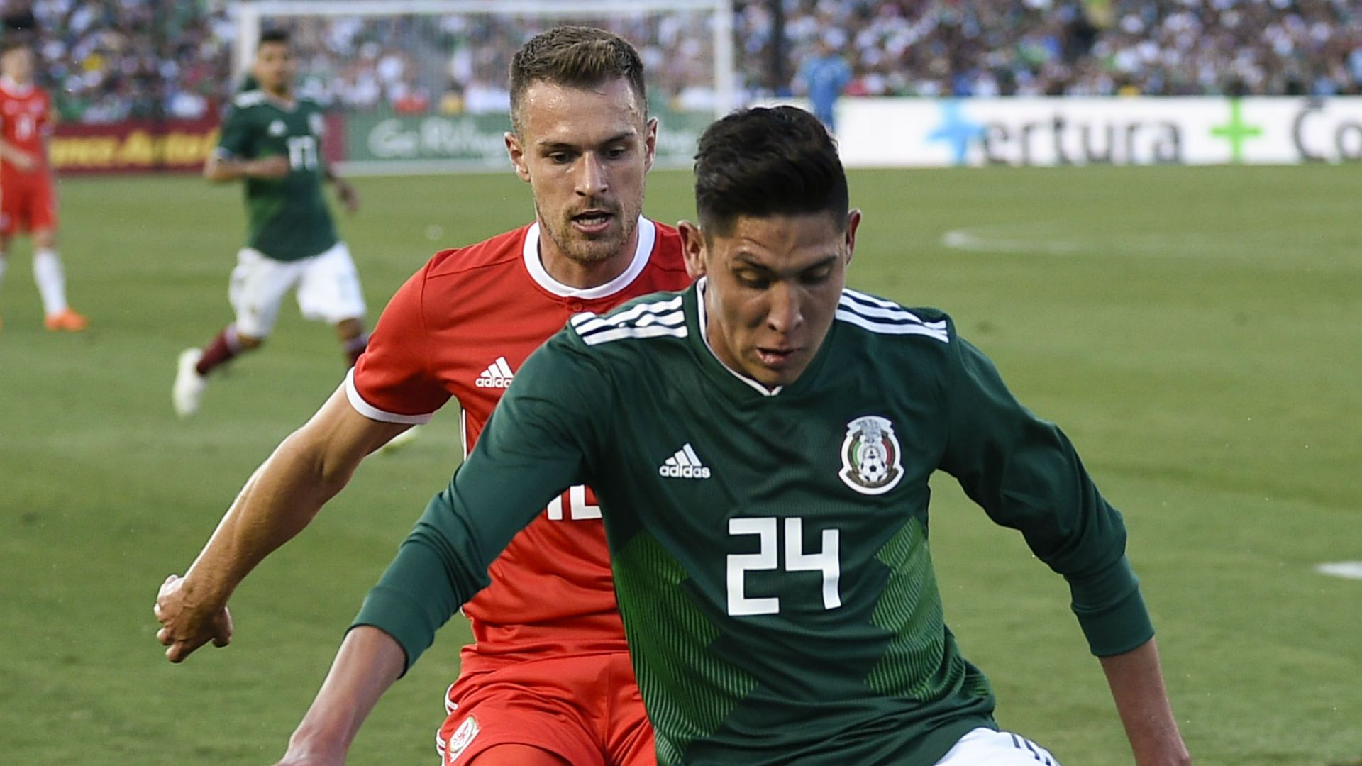 Edson Alvarez Mexico Wales