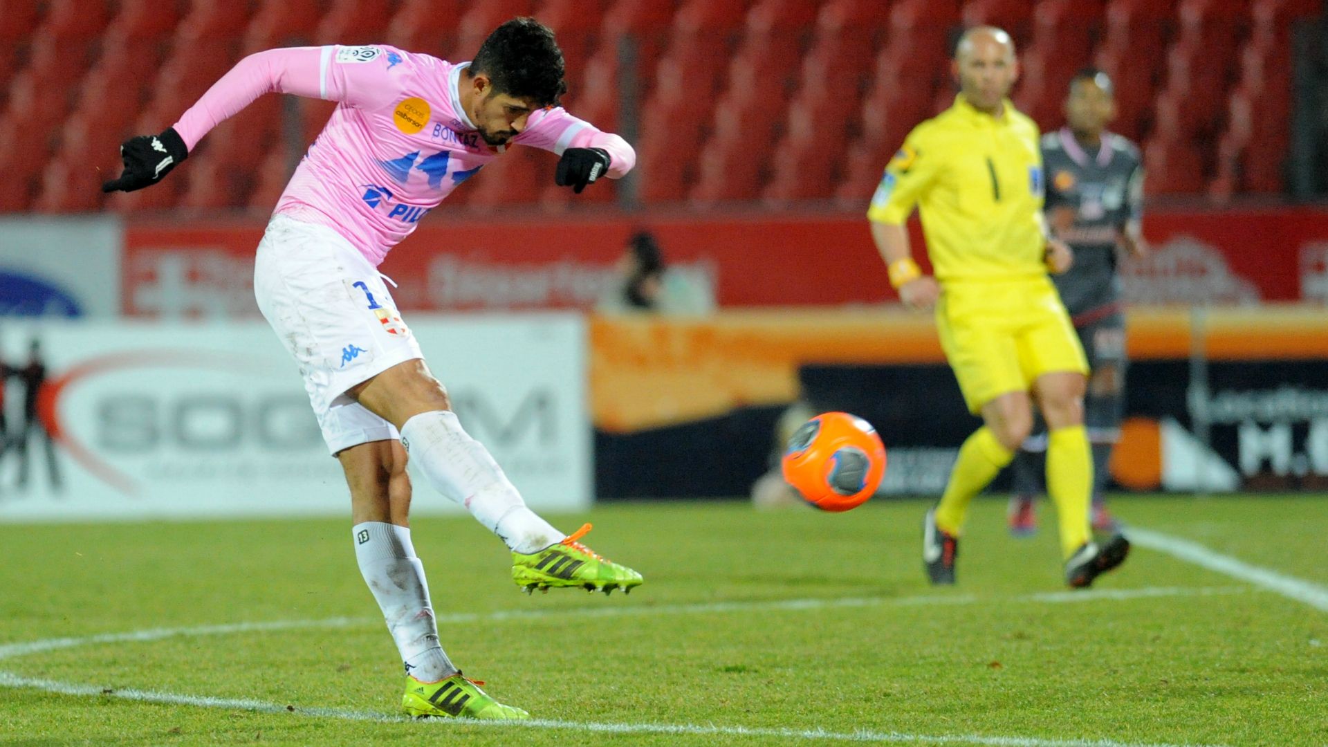 Tulio De Melo Evian