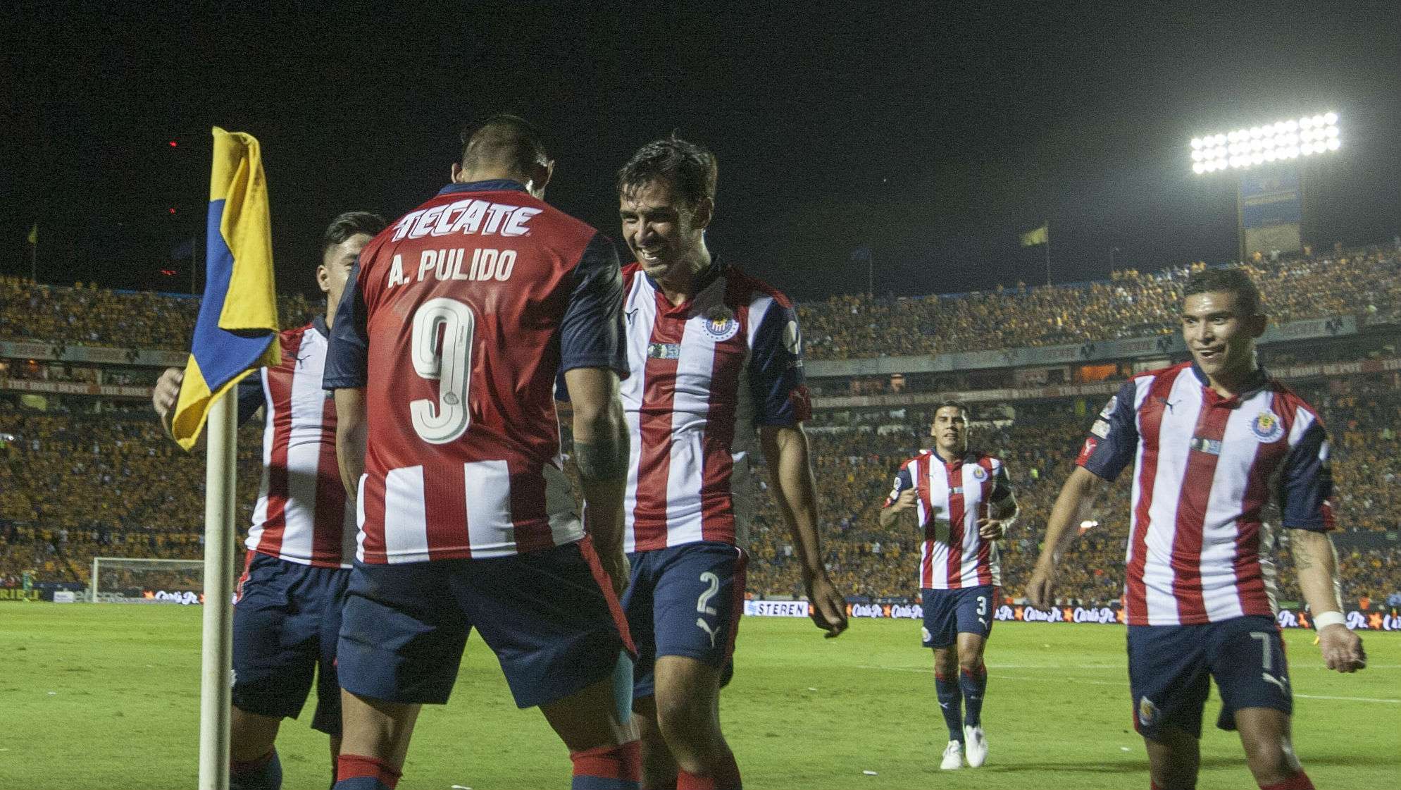 Alan Pulido Chivas
