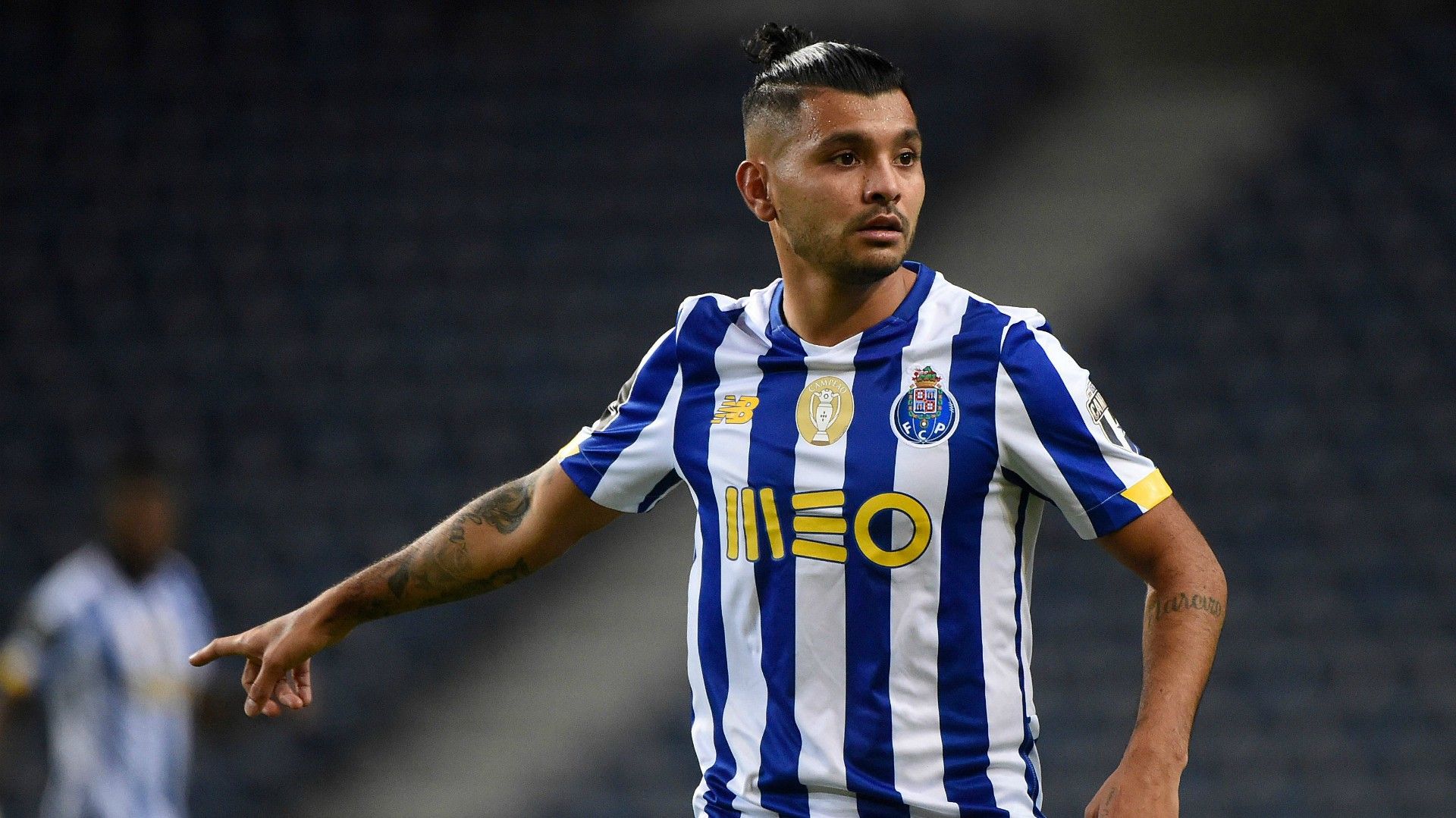 Tecatito Corona Porto