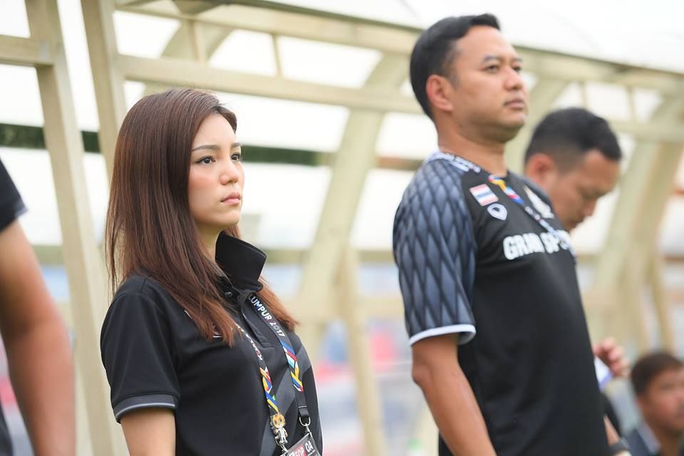 วทันยา วงษ์โอภาสี