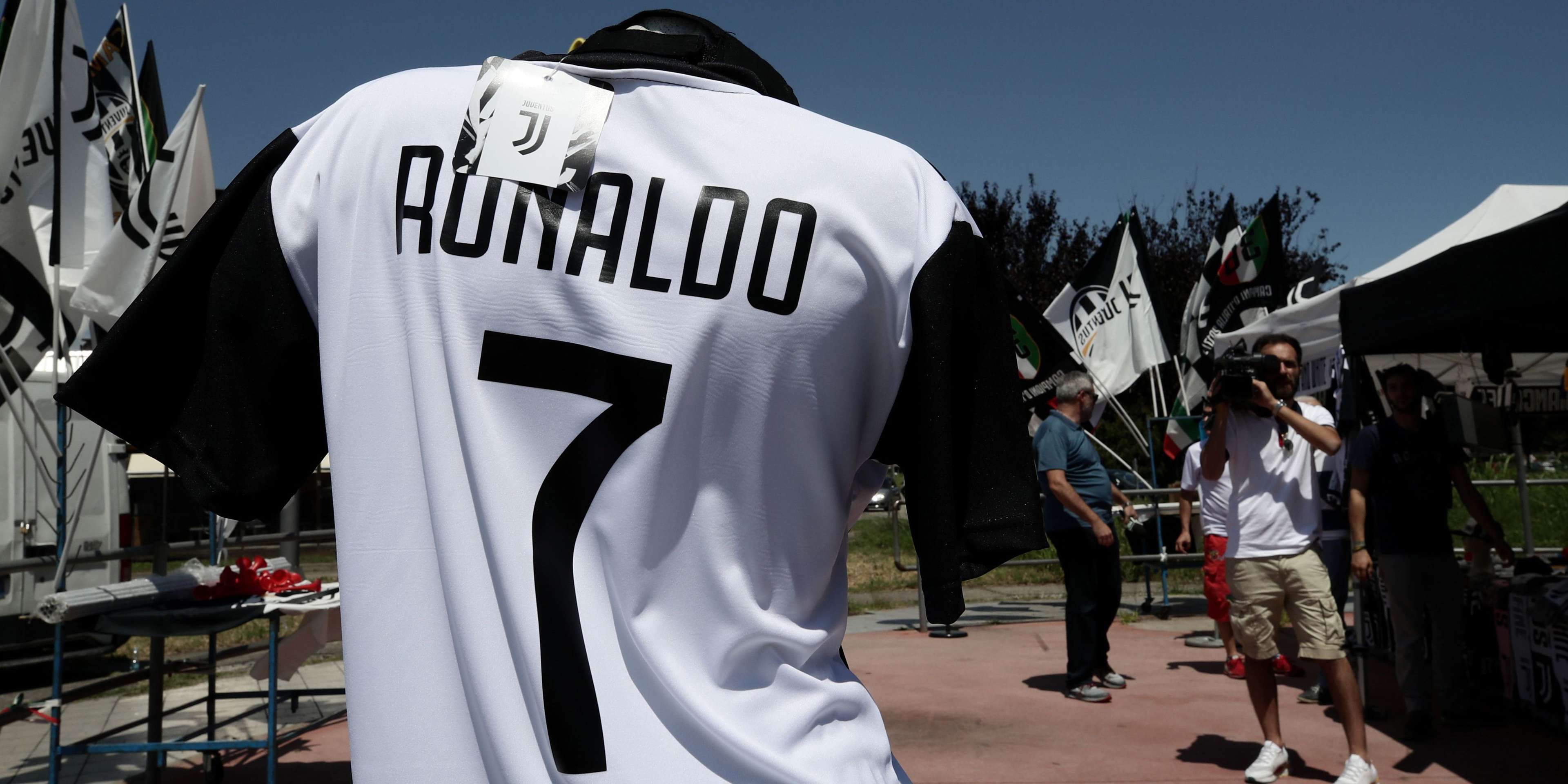 Ronaldo Juventus shirt
