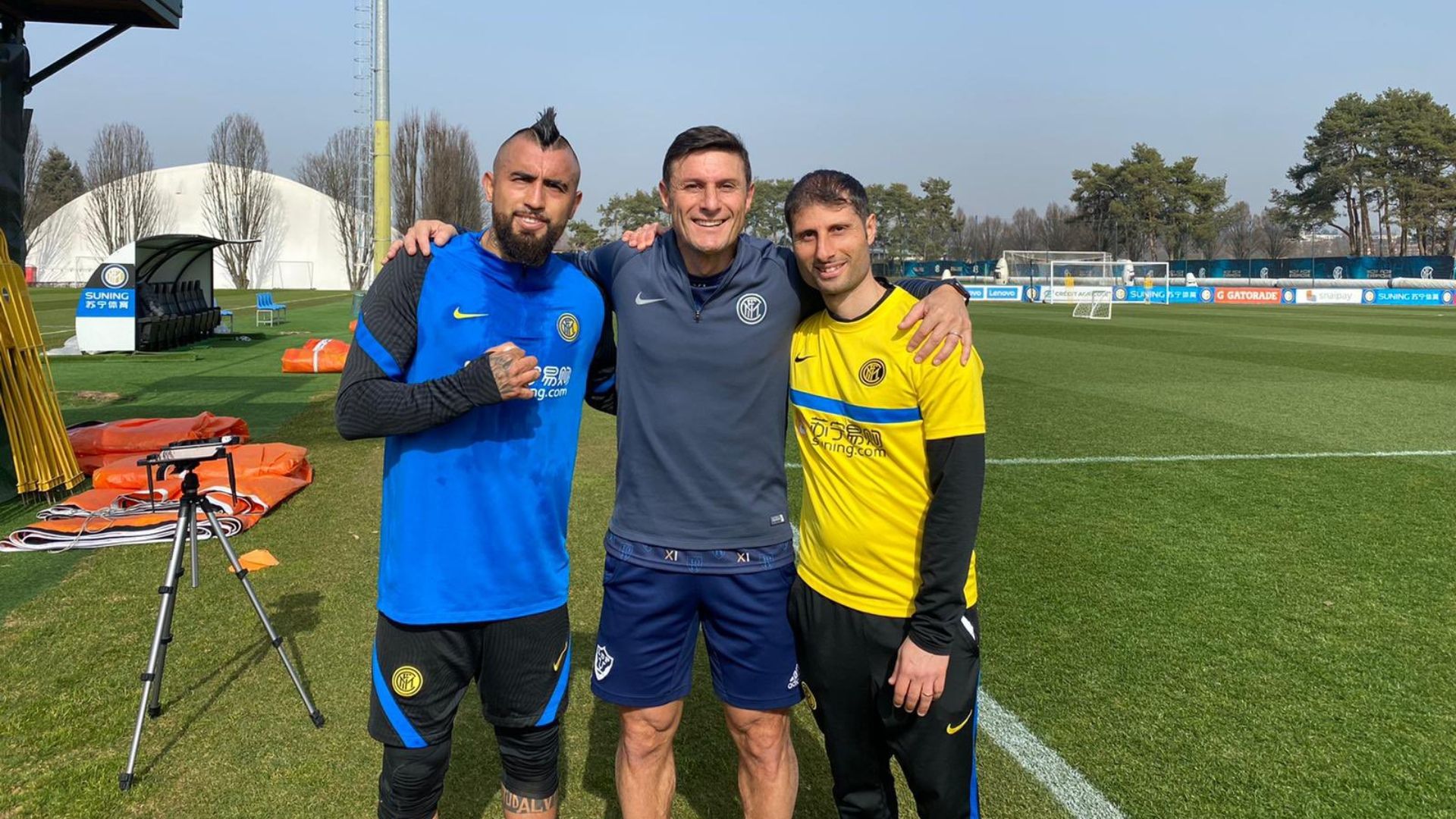 Arturo Vidal Javier Zanetti