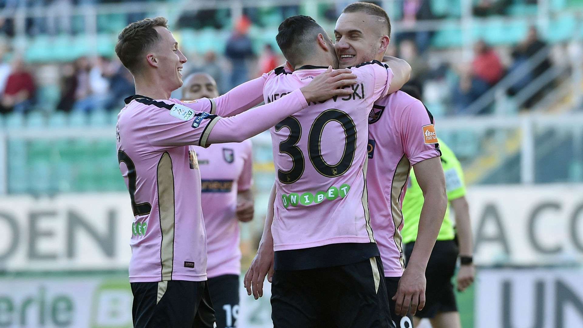 Palermo celebrating Serie B