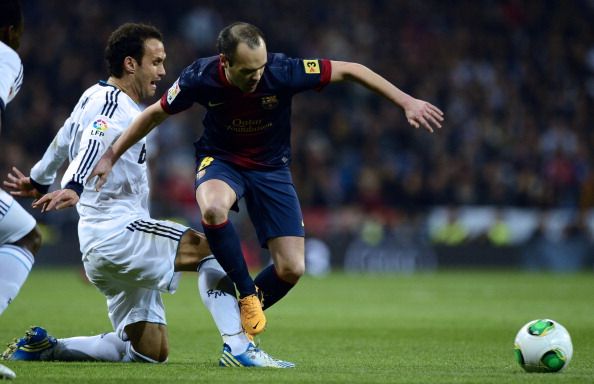 Ricardo Carvalho, Andrés Iniesta | Real Madrid v Barcelona | Clásico