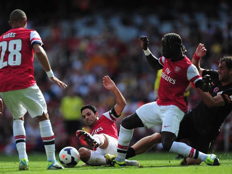 Johan Elmander - Bacary Sagna - Mikel  Arteta, Arsenal v Galatasaray - Emirates Cup