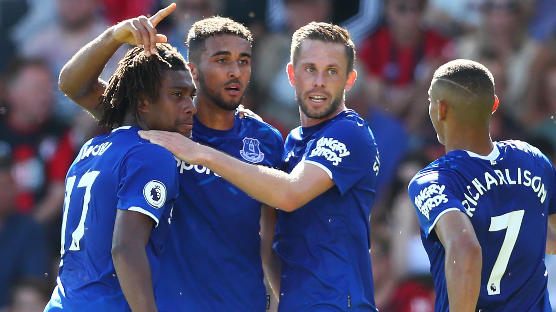 Everton celebrate Dominic Calvert-Lewin 2019-20