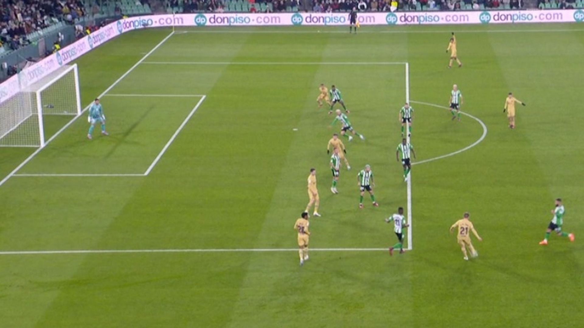 Gol anulado Raphinha Betis Barcelona LaLiga