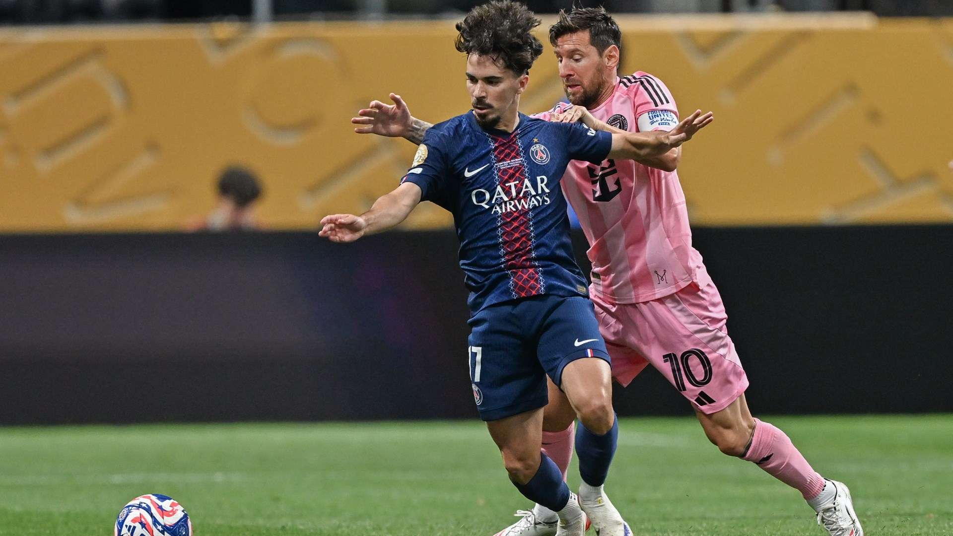 Lionel Messi appears to throw punch at Vitinha as Inter Miami star accused of being a 'poor sportsman' in Club World Cup defeat to PSG | Goal.com