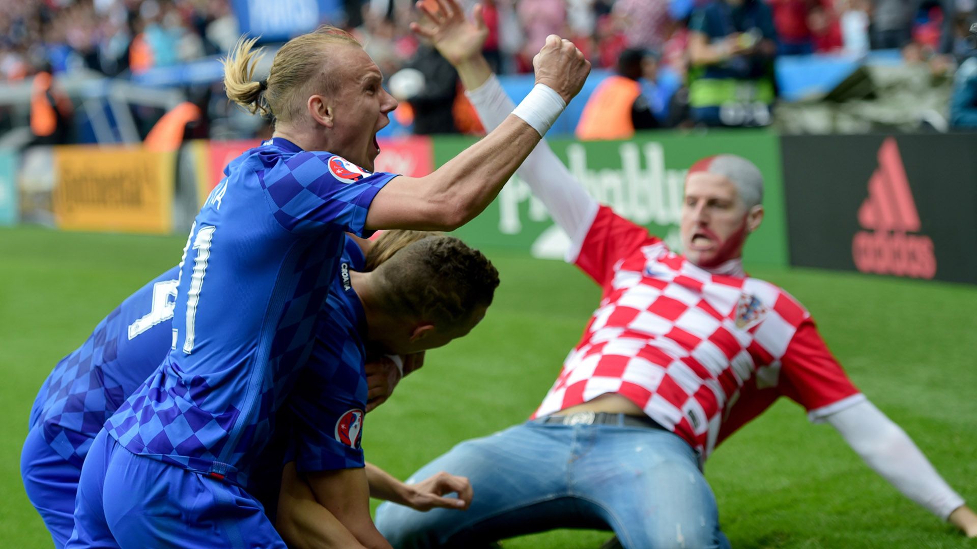 Croatia players celebrating Turkey Croatia