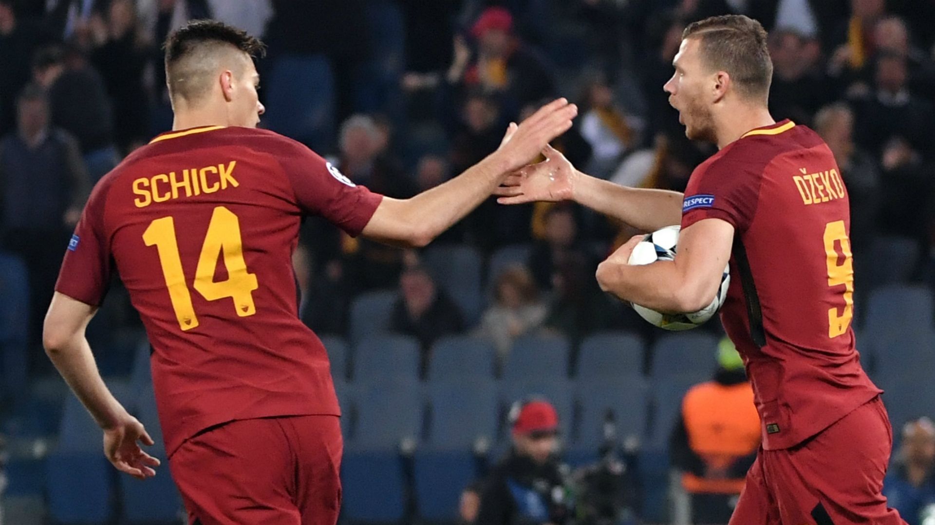 Dzeko Roma Barcelona Champions League
