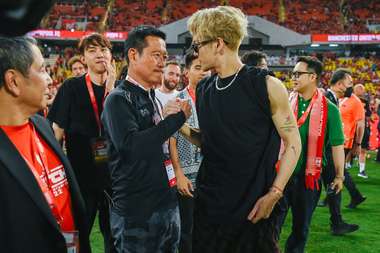 วินิจ เลิศรัตนชัย - แจ็คสัน หวัง