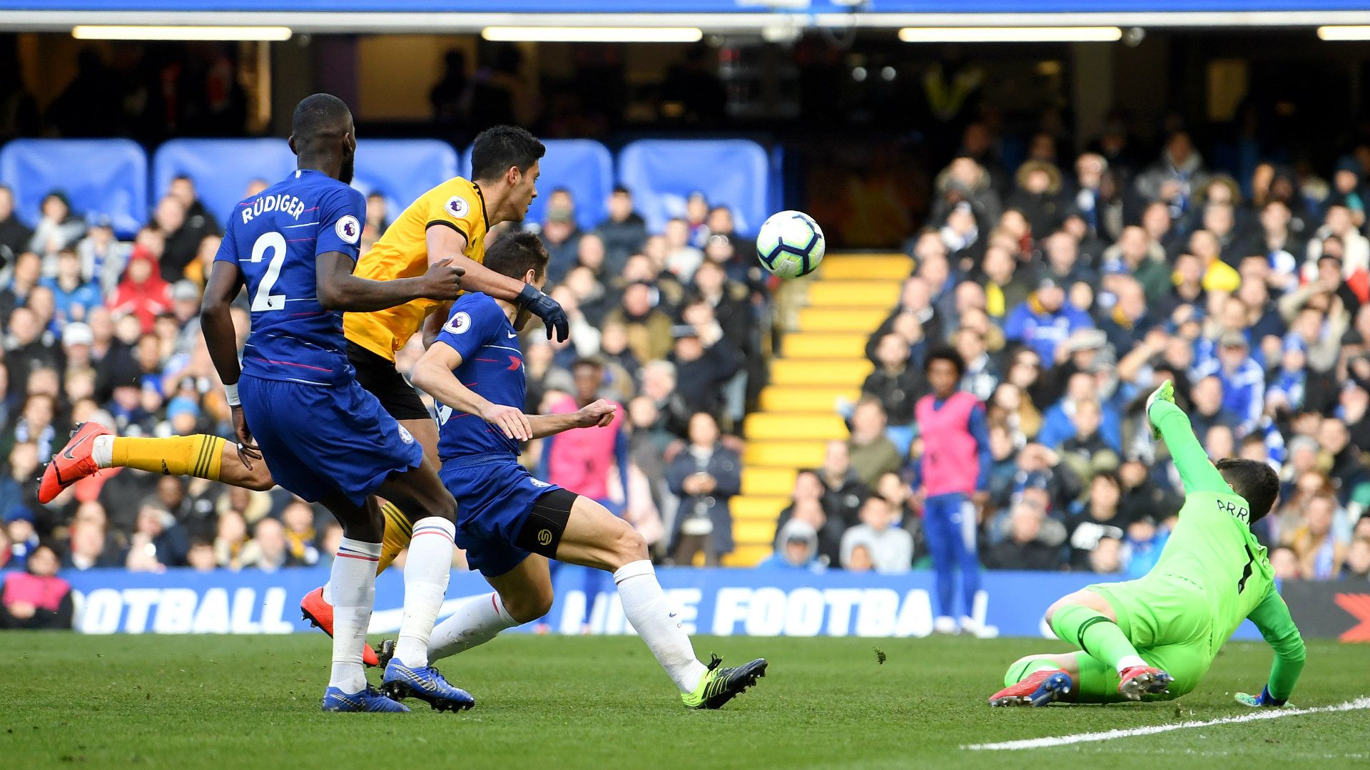 Raul Jimenez Chelsea vs Wolves 2018-19