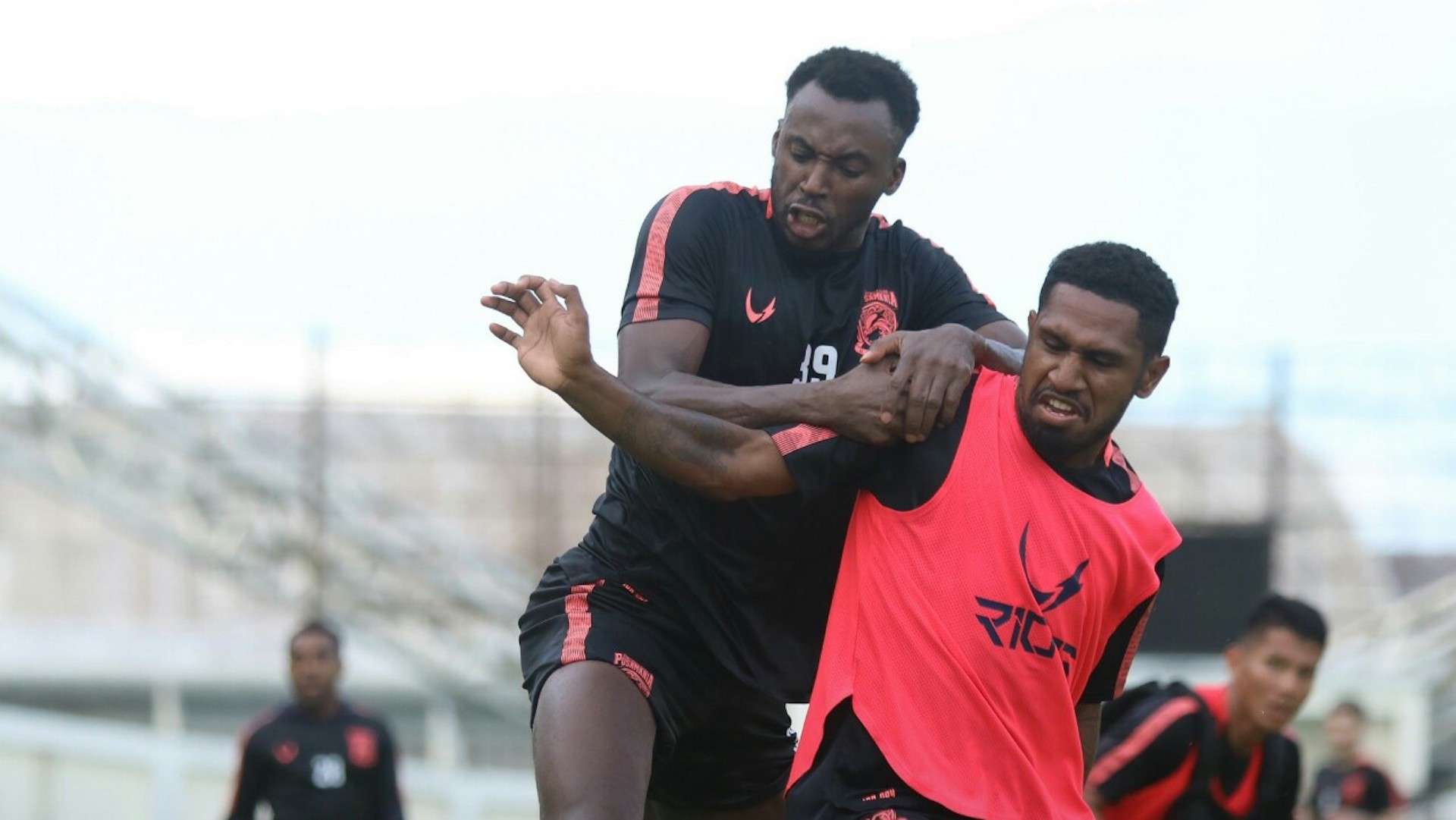 Guy Junior - Imanuel Wanggai - Borneo FC