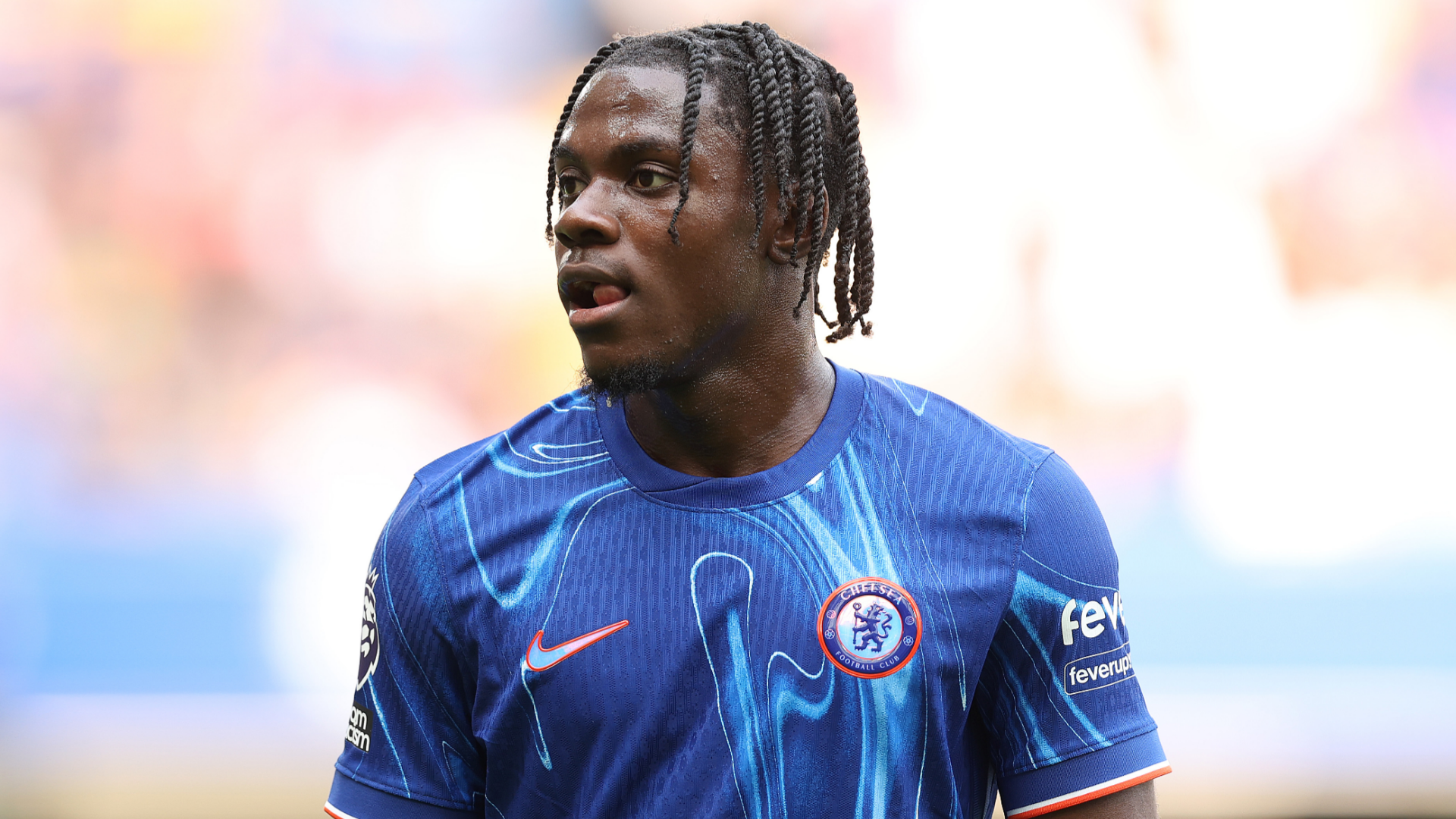 Chelsea's £58m Star Lavia Out Until March in Latest Injury Setback