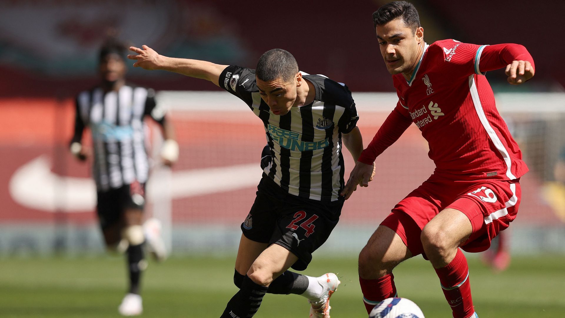 Ozan Kabak. Liverpool vs Newcastle United 04.24.2021