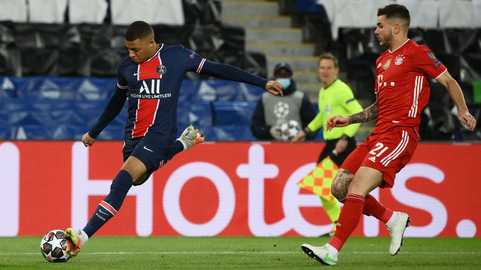 Kylian Mbappe, Lucas Hernandez, PSG vs Bayern 2020-21