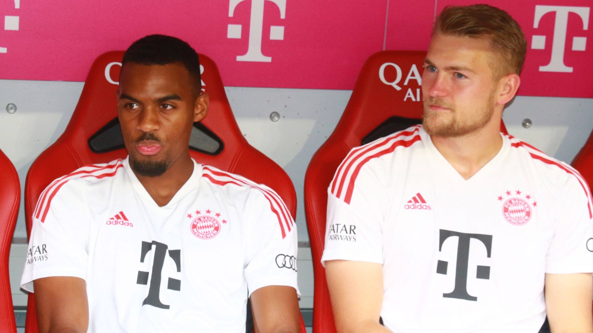 ONLY GERMANY Ryan Gravenberch Matthijs de Ligt FC Bayern 2022