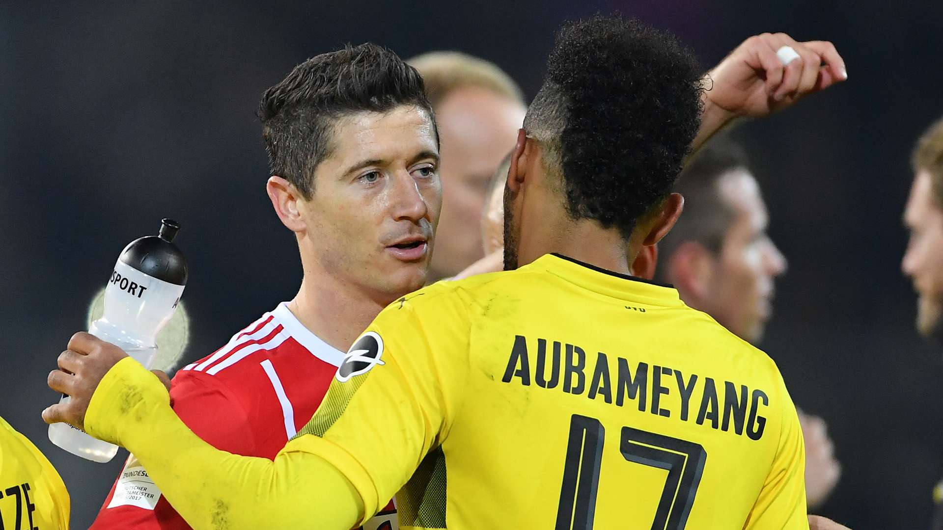Dortmund Bayern Lewandowski Aubameyang Bundesliga 04112017