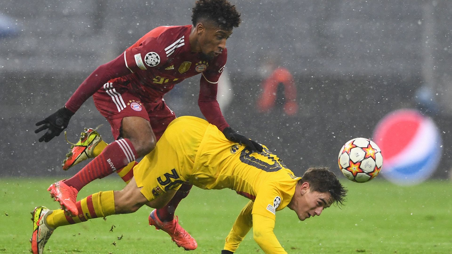 KINGSLEY COMAN BAYERN MÜNCHEN CHAMPIONS LEAGUE 08122021