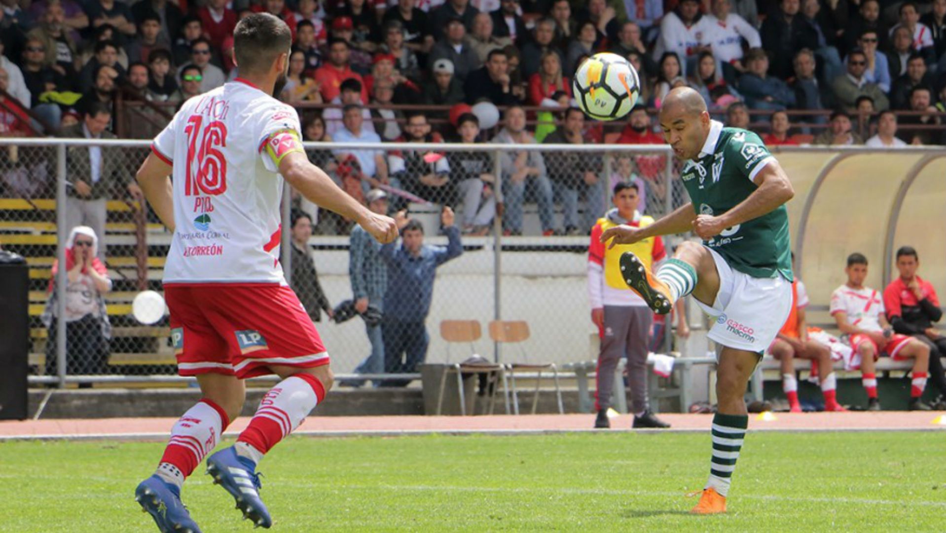 111118 Deportes Valdivia Santiago Wanderers Francisco Piña Eric Pino