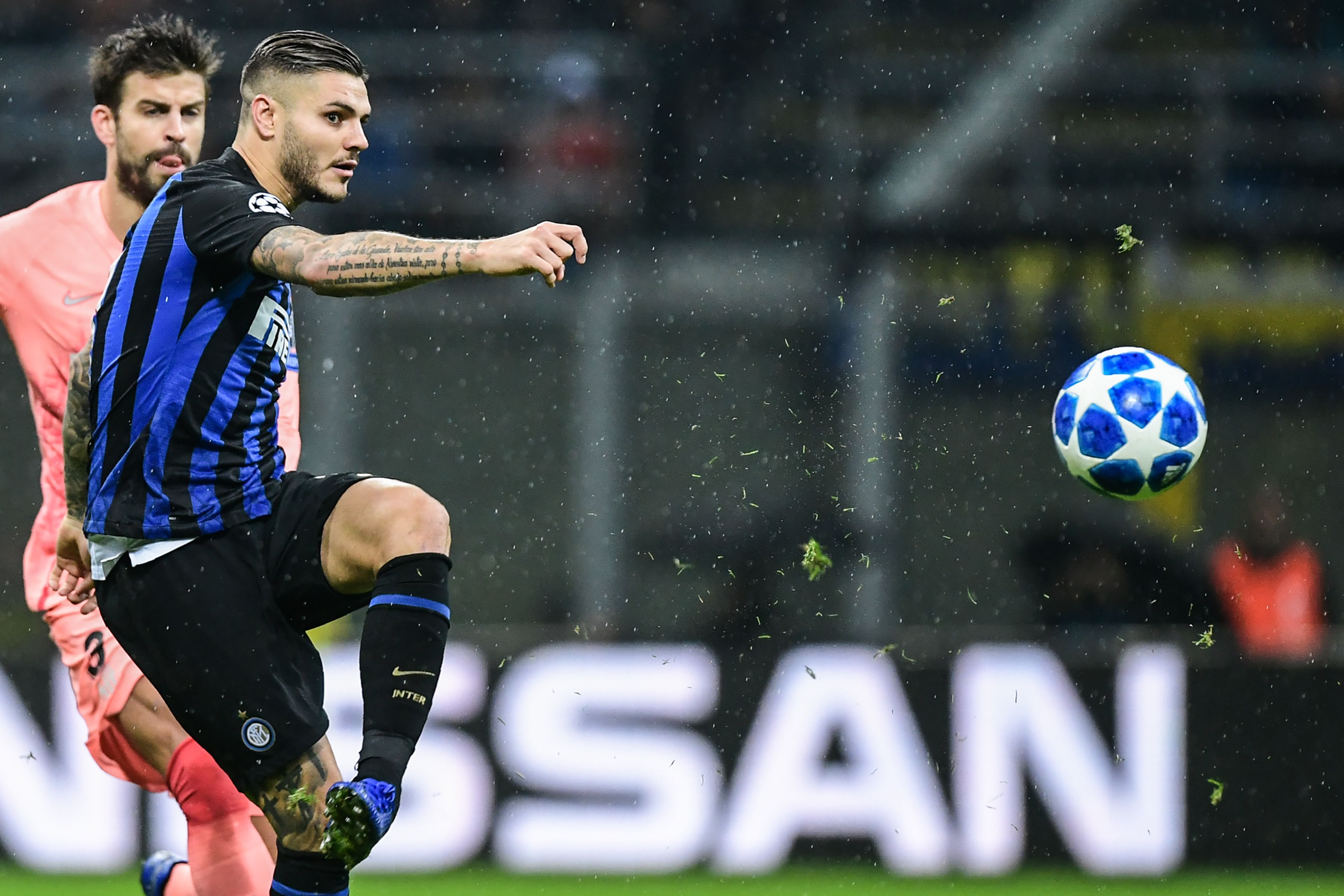 ICARDI PIQUE INTER BARCELONA CHAMPIONS LEAGUE