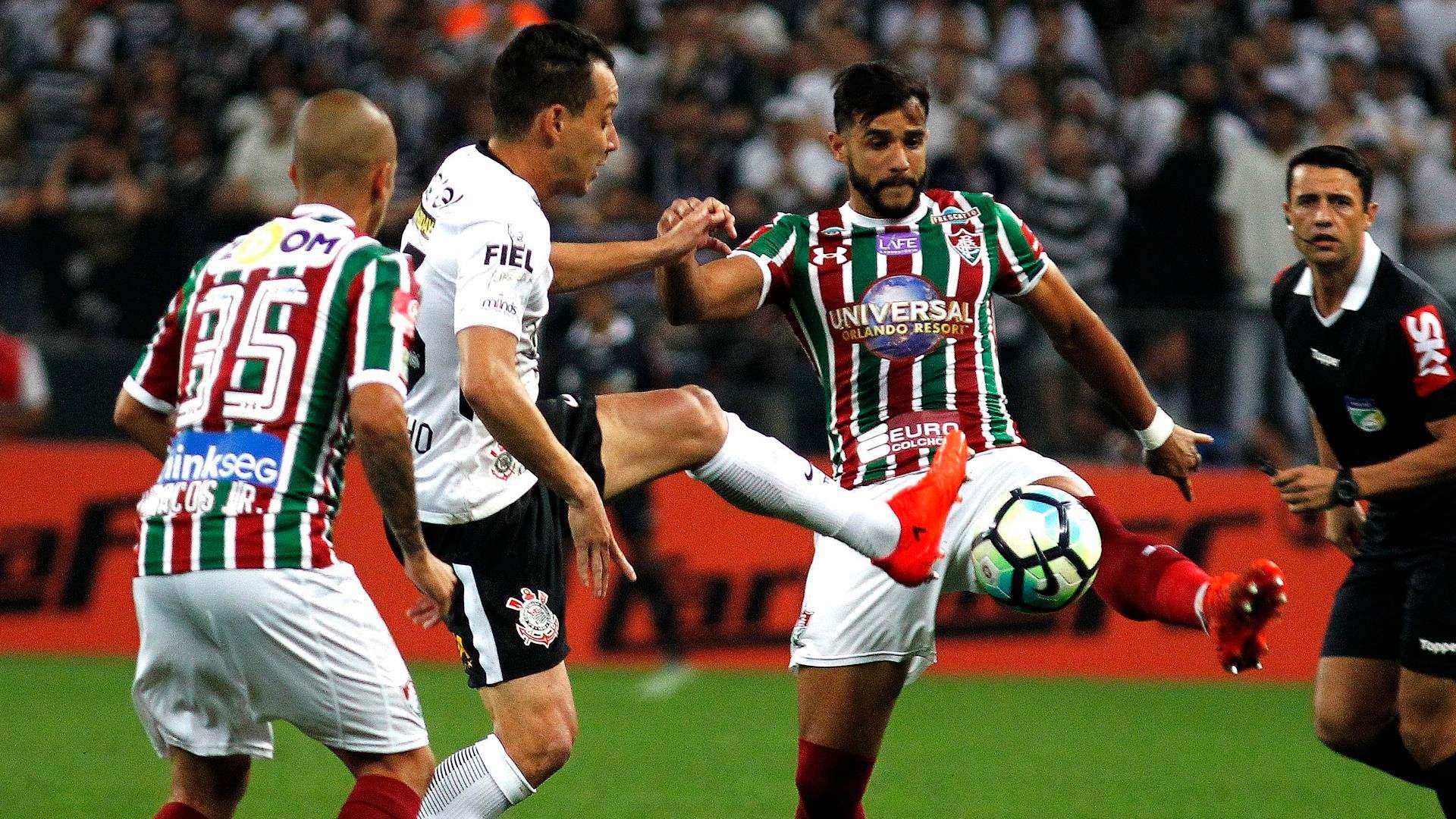 Rodriguinho Henrique Dourado Corinthians Fluminense Brasileirao Serie A 15112017
