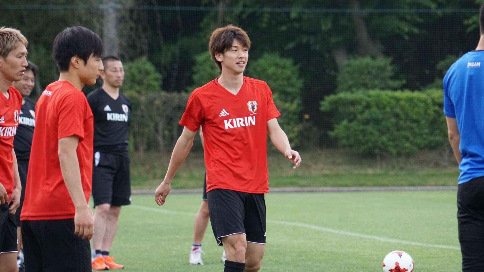 2017-06-02-japan-yuya-osako-1